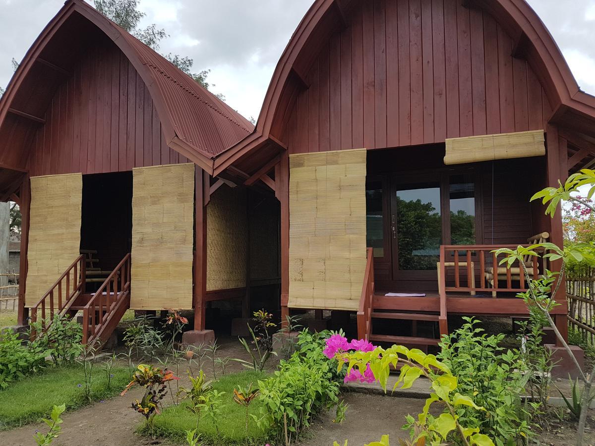 Lia Jaya Bungalows Gili Meno Exterior foto