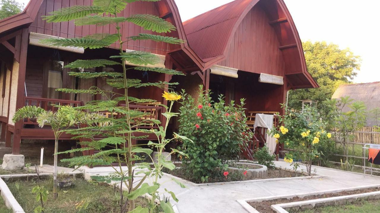 Lia Jaya Bungalows Gili Meno Exterior foto