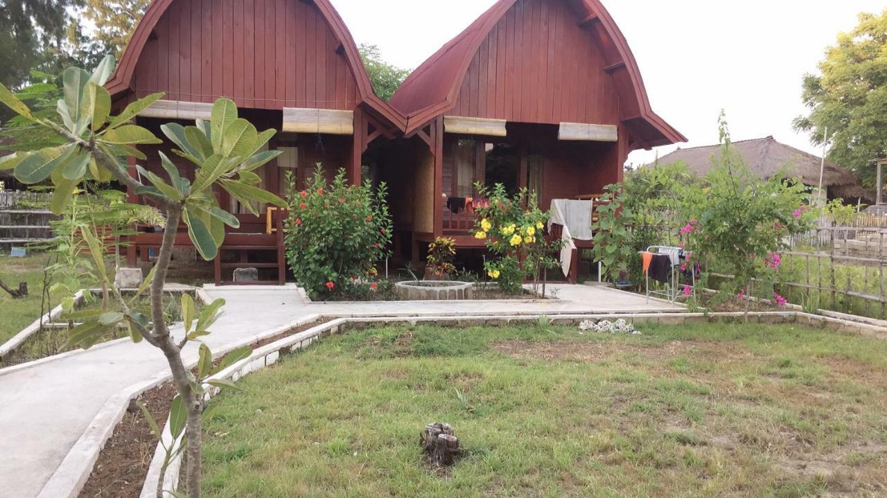 Lia Jaya Bungalows Gili Meno Exterior foto