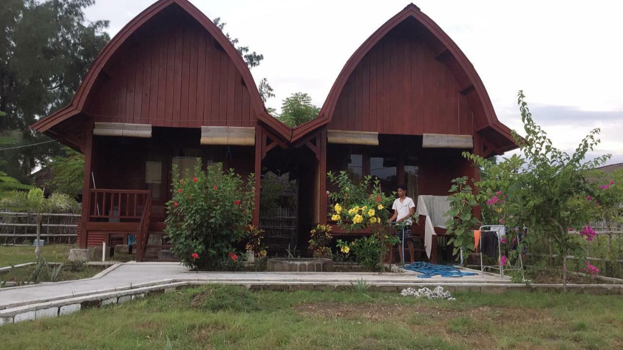 Lia Jaya Bungalows Gili Meno Exterior foto