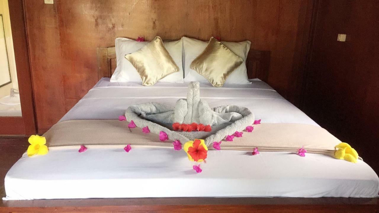 Lia Jaya Bungalows Gili Meno Exterior foto